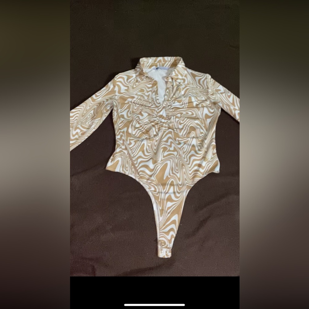 Abstract Pattern Long Sleeve Bodysuit